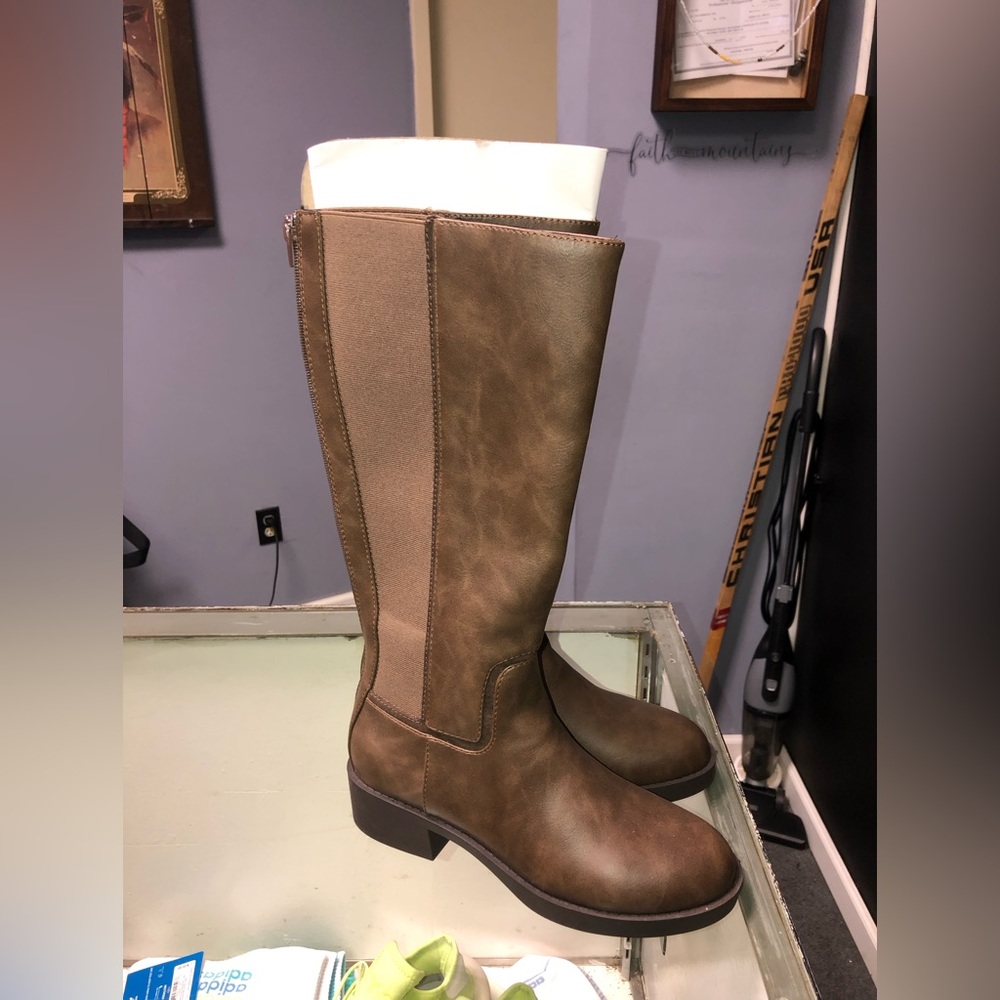 Women boots